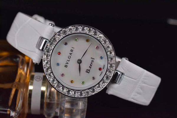 ブルガリ時計正面デザイン